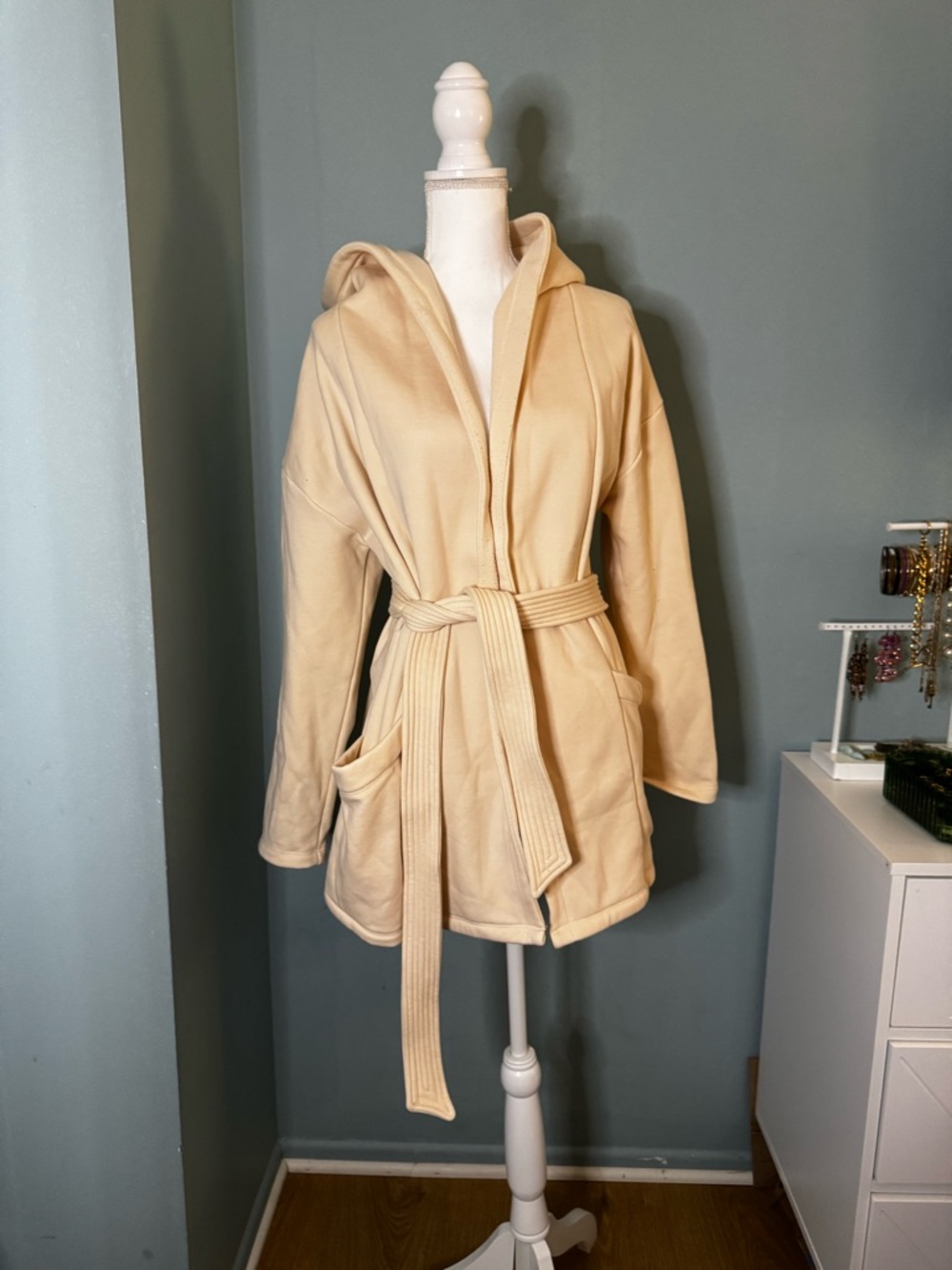 Fabletics Hooded Belted Hoodie Coat Cream Large
